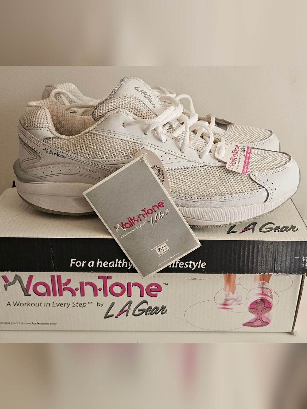 La Gea Athletic Shoesr Size 10